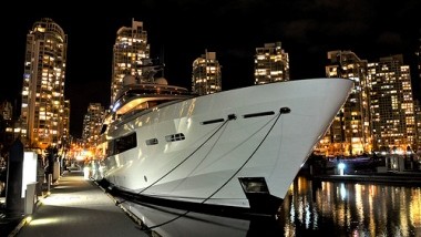 amazing-beautyful-boat-champagne-Favim.com-2202868