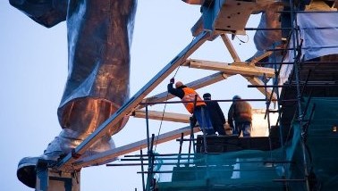 worker_and_kolkhoz_woman_45