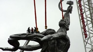 worker_and_kolkhoz_woman_591